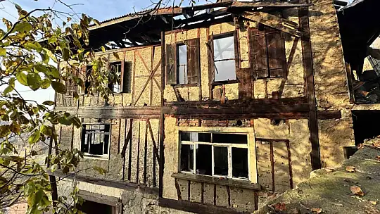 150 yıllık tarihi konaktan geriye kalan dronla görüntülendi