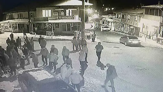 17 yaşındaki çocuk, husumetlisini silahla vurdu: 2 gözaltı