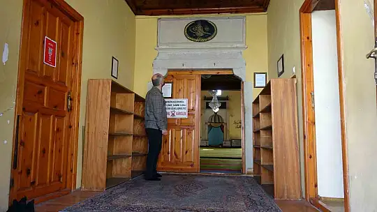 195 yıllık tarihi cami halvet odalarıyla dikkat çekiyor