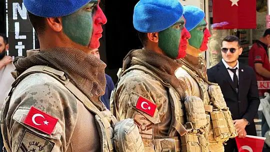 30 Ağustos Zafer Bayramında komandolar boy gösterdi