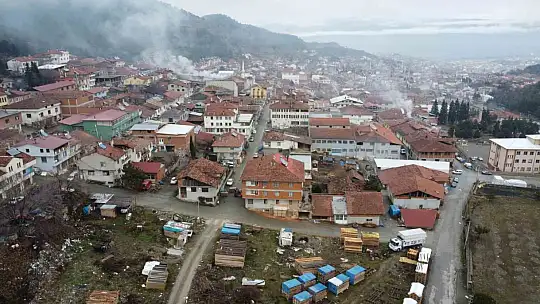 40 bin nüfuslu ilçe Türkiye'nin kapı ihtiyacının yüzde 40'ını karşılıyor
