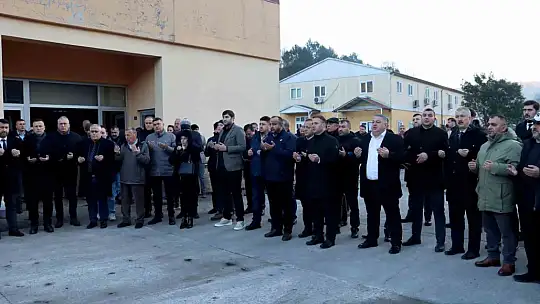 42 yıl önceki maden faciasında hayatını kaybeden 103 madenci dualarla anıldı