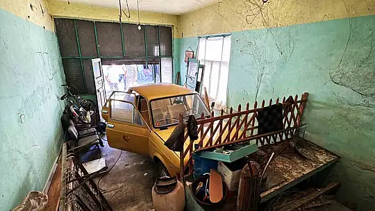 44 yıldır garajda korundu, 15 bin euroya satıldı