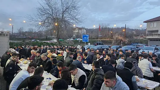 Eskihamidiye'de yüzlerce kişi iftarda buluştu