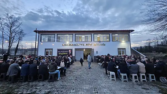 Eskihamidiye'de yüzlerce kişi iftarda buluştu