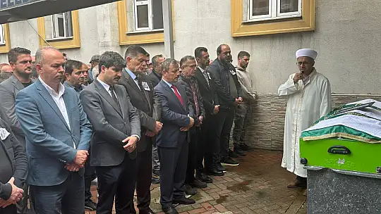 Dualarla ebediyete uğurlandı