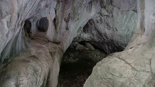 5 girişi bulunan mağara turizme kazandırılmak bekliyor