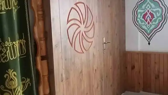 50 yılda 63 camiye mihrap ve minber yaptı