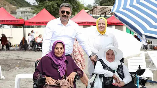 76 yaşındaki bedensel engelli kadın, ömründe ilk kez denizi gördü