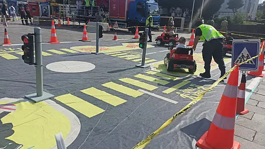 Trafik Eğitim Tırı Bartın'da