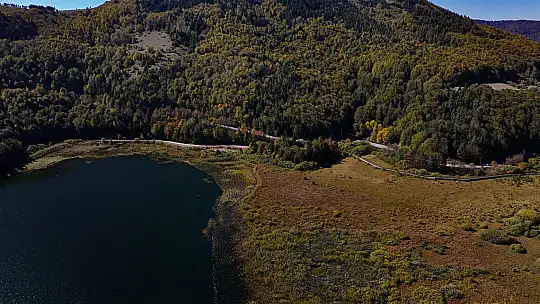 Abant Gölü Milli Parkı'nda renk cümbüşü
