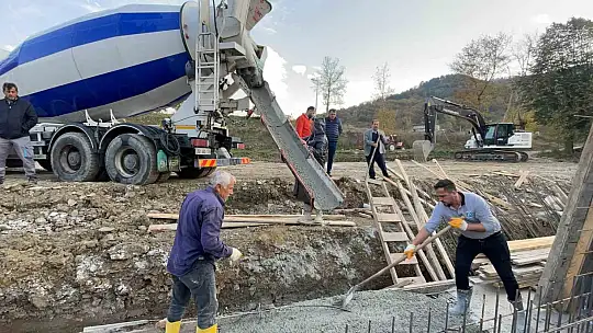 Abdipaşa'da doğal gaz çalışmalarına başlandı