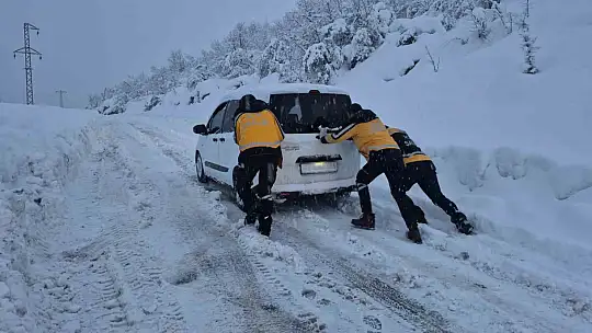 'Hızır' ismine uygun şekilde görev yapıyorlar