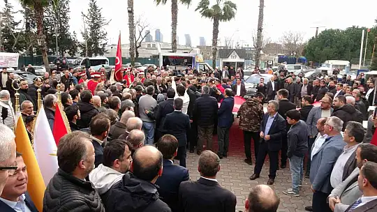 Adalet Bakanı Tunç, Bandırma Günü'nde Karabüklülerle bir araya geldi