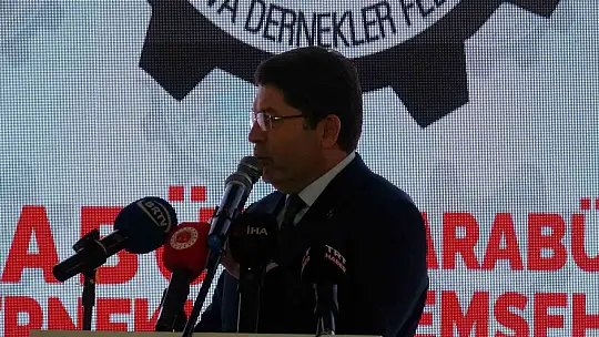 Adalet Bakanı Tunç, Bandırma Günü'nde Karabüklülerle bir araya geldi