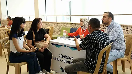Aday öğrenciler Düzce Üniversitesini tanıdı