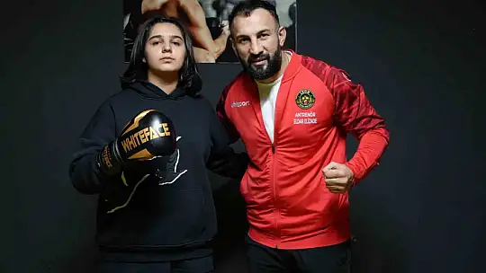 Ağabeyine özenerek spora başladı, 5 kez Türkiye şampiyonu oldu