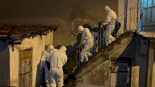 Ağır koku acı gerçeği ortaya çıkardı: 73 yaşındaki adam evinde ölü bulundu