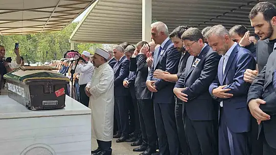 AK Parti eski Zonguldak İl Başkanı Zeki Tosun son yolculuğuna uğurlandı