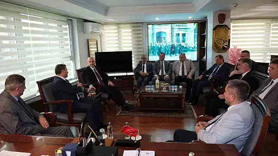 AK Parti İstanbul Milletvekili Soylu'dan TŞOF'a ziyaret