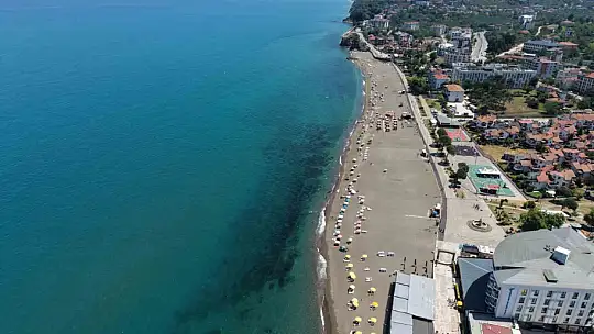Termometreler 37 dereceyi gösterdi, sahiller doldu taştı