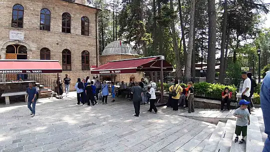 Akşemseddin Hazretleri Türbesine bayram tatilinde yoğun ilgi