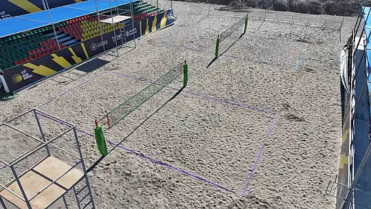 Alanya Belediyesi'nden ücretsiz plaj voleybolu etkinliği ve halk turnuvası