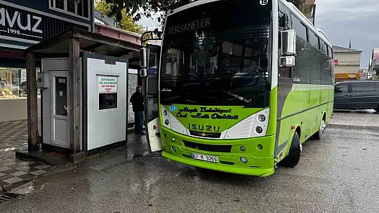 Alaplı'da halk otobüsü duraklarında saat çizelgesi eksikliği tepki çekti
