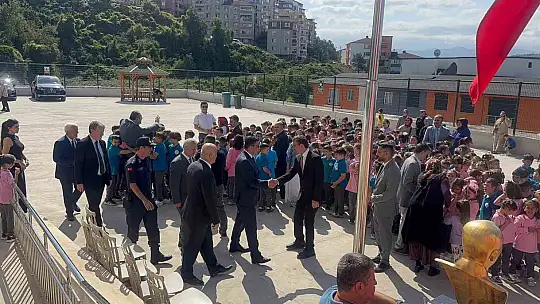 Alaplı'da iki yeni okul açıldı