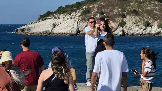 Amasra 3 günde nüfusunun 16 katı ziyaretçiyi ağırladı