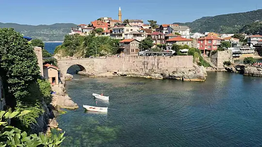 Amasra 3 günde nüfusunun 16 katı ziyaretçiyi ağırladı