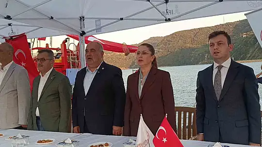 Amasra'da balıkçılar 'Vira Bismillah' dedi: Yeni av sezonu başladı
