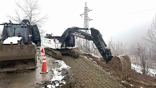 Anında müdahale edildi heyelanın izleri giderildi