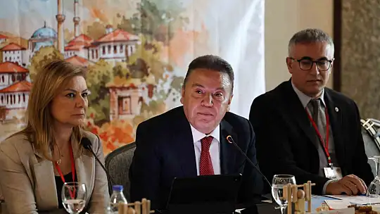 Antalya BB Başkanı Muhittin Böcek başkanlığında, Safranbolu'da Cittaslow Ulusal Ağ toplantısı gerçekleştirildi