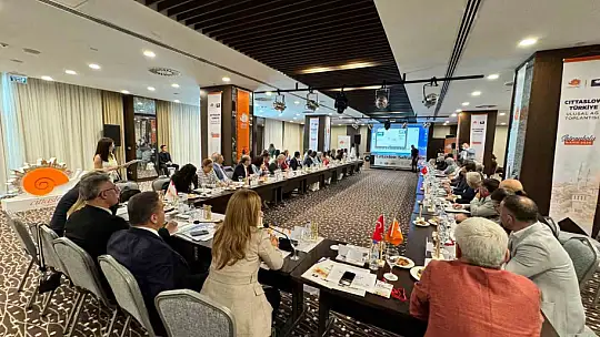 Antalya BB Başkanı Muhittin Böcek başkanlığında, Safranbolu'da Cittaslow Ulusal Ağ toplantısı gerçekleştirildi