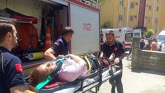 Apartmanda korkutan patlama: 1'i ağır, 5 yaralı