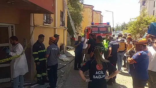 Apartmanda korkutan patlama: 1'i ağır, 5 yaralı