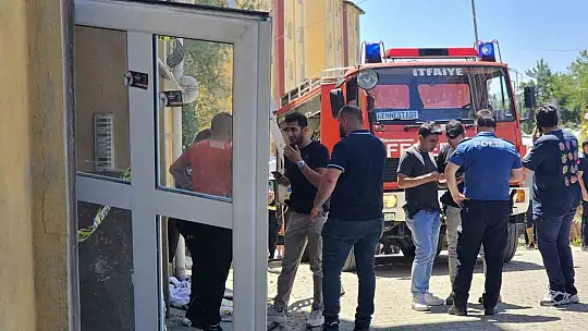 Apartmanda korkutan patlama: 1'i ağır, 5 yaralı