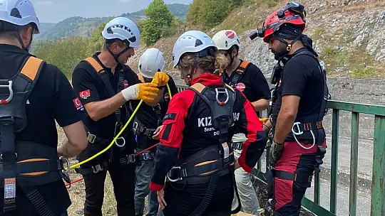 Arama kurtarma ekibine havai hat ip eğitimi verildi