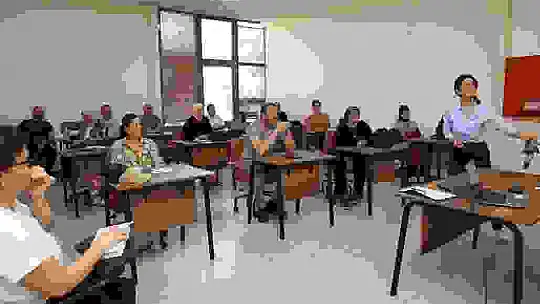 Arıcılara uzmanından eğitim