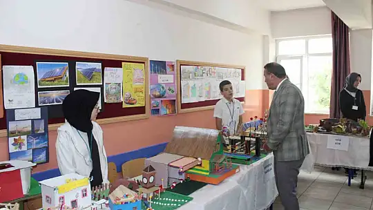 Atatürk ortaokulunda kütüphane açıldı