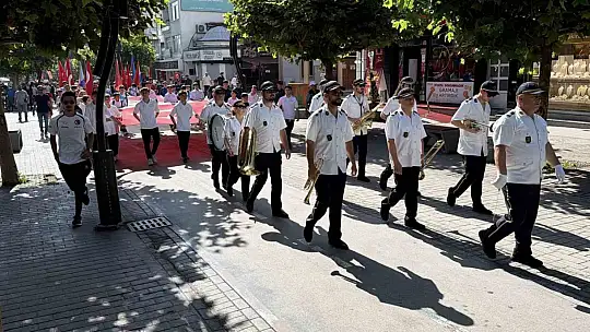 Atatürk'ün Bolu'ya gelişinin 92'nci yıl dönümü törenle kutlandı