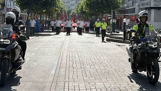 Atatürk'ün Bolu'ya gelişinin 92'nci yıl dönümü törenle kutlandı