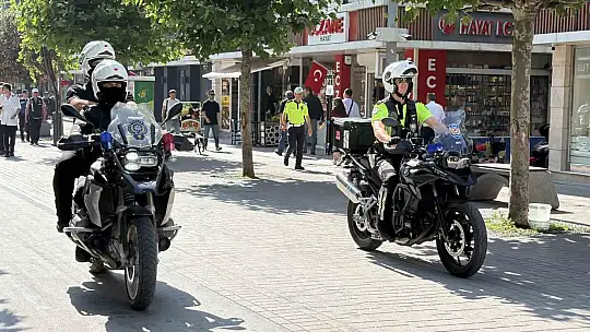 Atatürk'ün Bolu'ya gelişinin 92'nci yıl dönümü törenle kutlandı