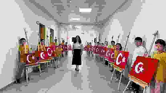 Atıkları sanat eserine dönüştürdüler