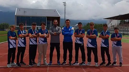 Atletizmde 8 madalya