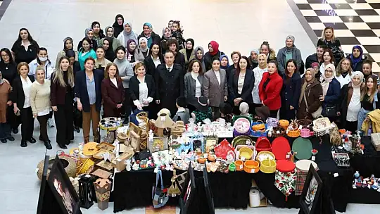 AVM'de el emeği ürünler sergilendi
