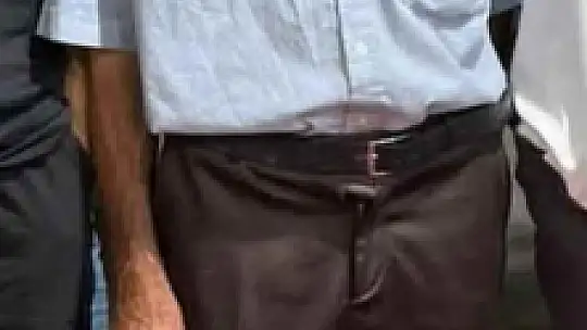 Aynı evde yaşadığı eski gelinini tüfekle öldürdü