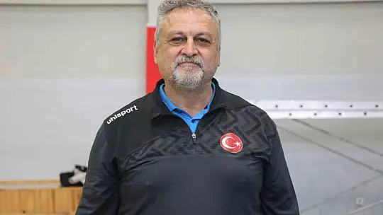 Badmintonda Avrupa 3.'sü olan Halenur Küçüksevgili'nin hedefi olimpiyatlar