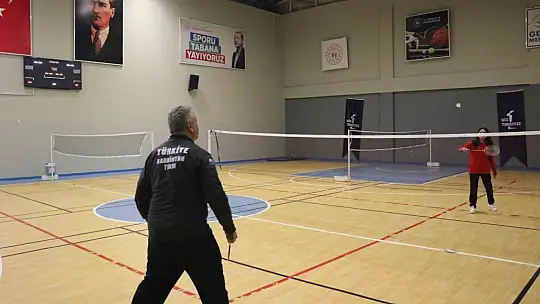 Badmintonda Avrupa 3.'sü olan Halenur Küçüksevgili'nin hedefi olimpiyatlar